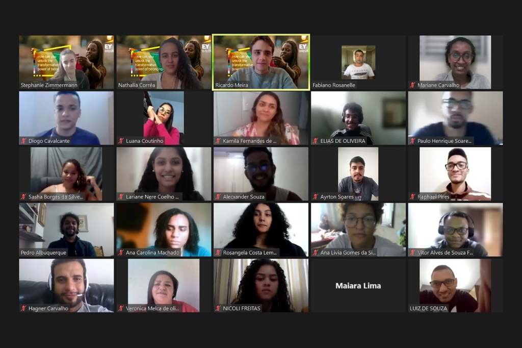 Captura de tela de diversas pessoas em uma reunião online do Zoom.