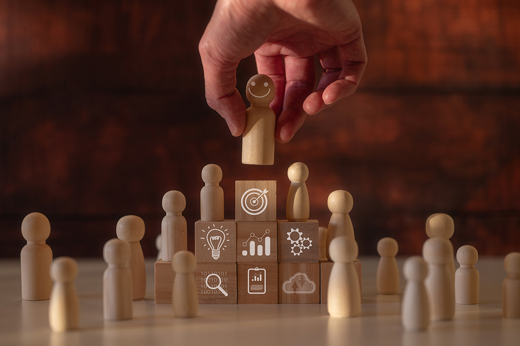 5 pilares para impulsionar a carreira e progredir no ambiente de trabalho