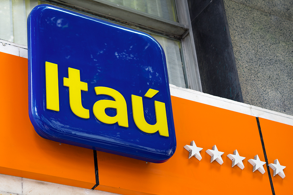 Caso Itaú: como lidar com a queda de engajamento em trabalhos híbridos e remotos