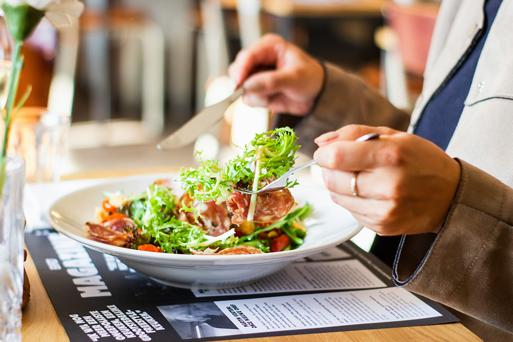 Alimentação se destaca entre os benefícios como prioridade dos trabalhadores